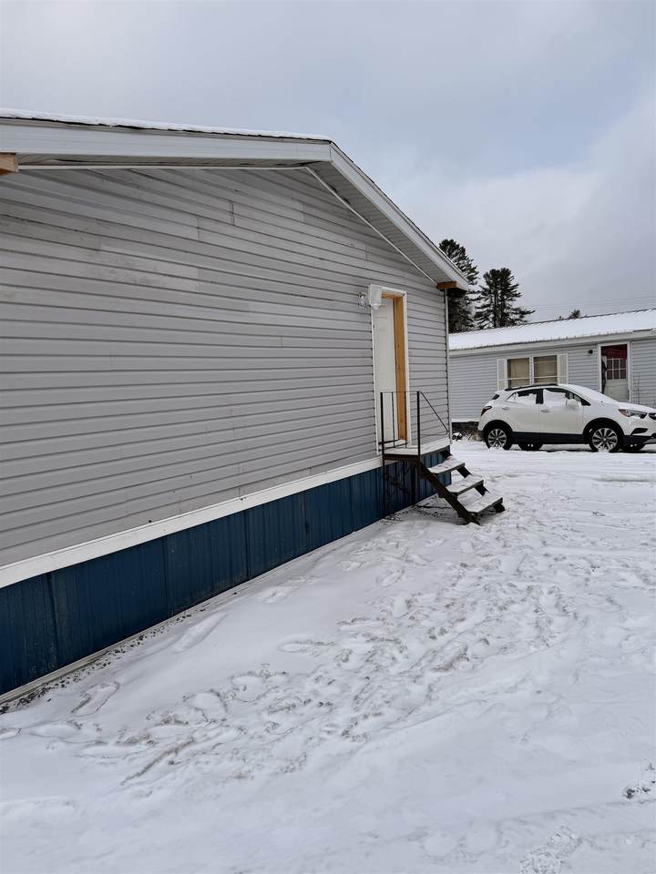 113 Railroad Street - Photo 1