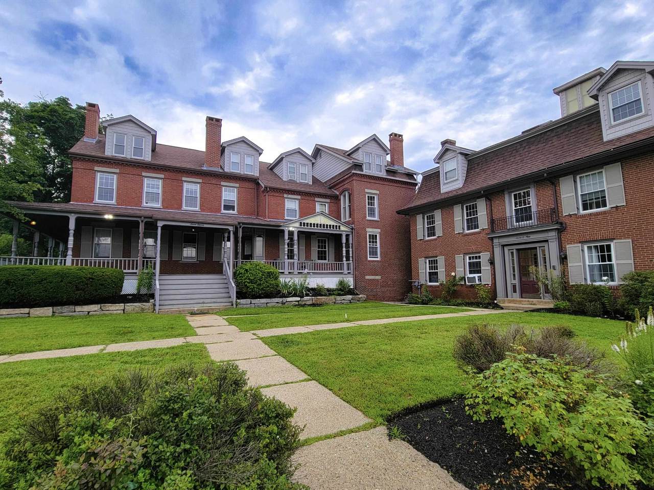 713 Central Avenue - Photo 1