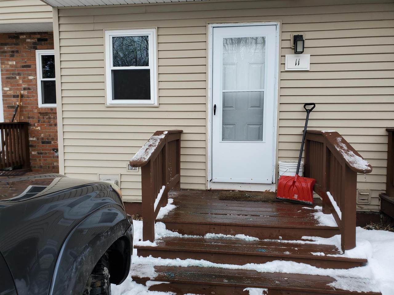 220 Mascoma Street - Photo 1