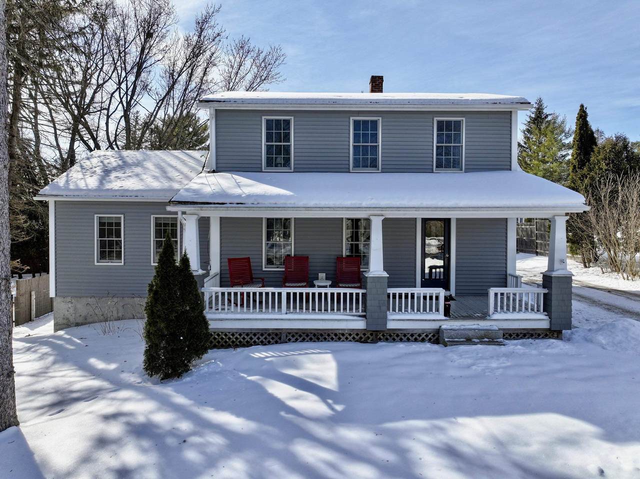 681 Weybridge Street - Photo 1