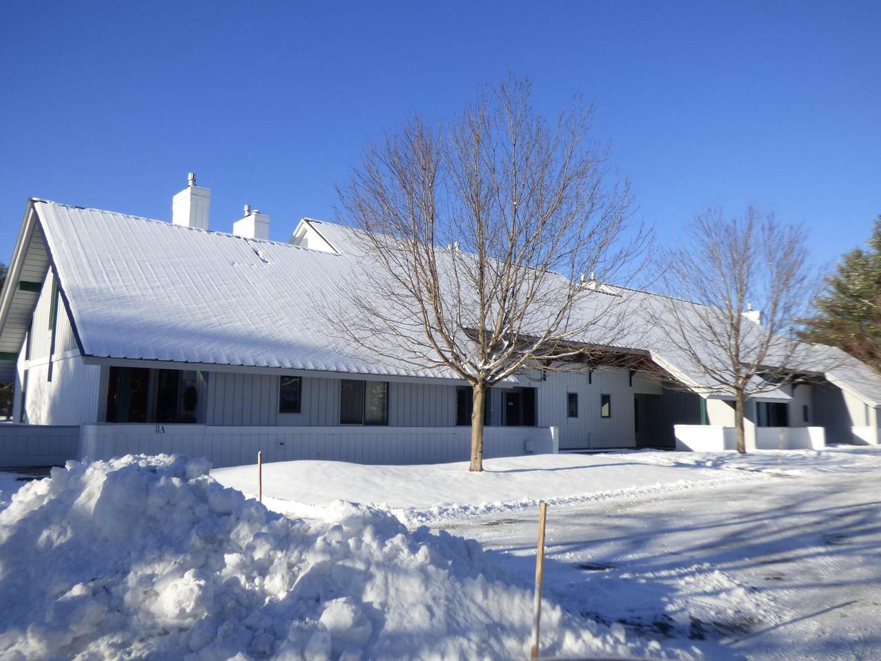 185 Village Green Drive - Photo 1