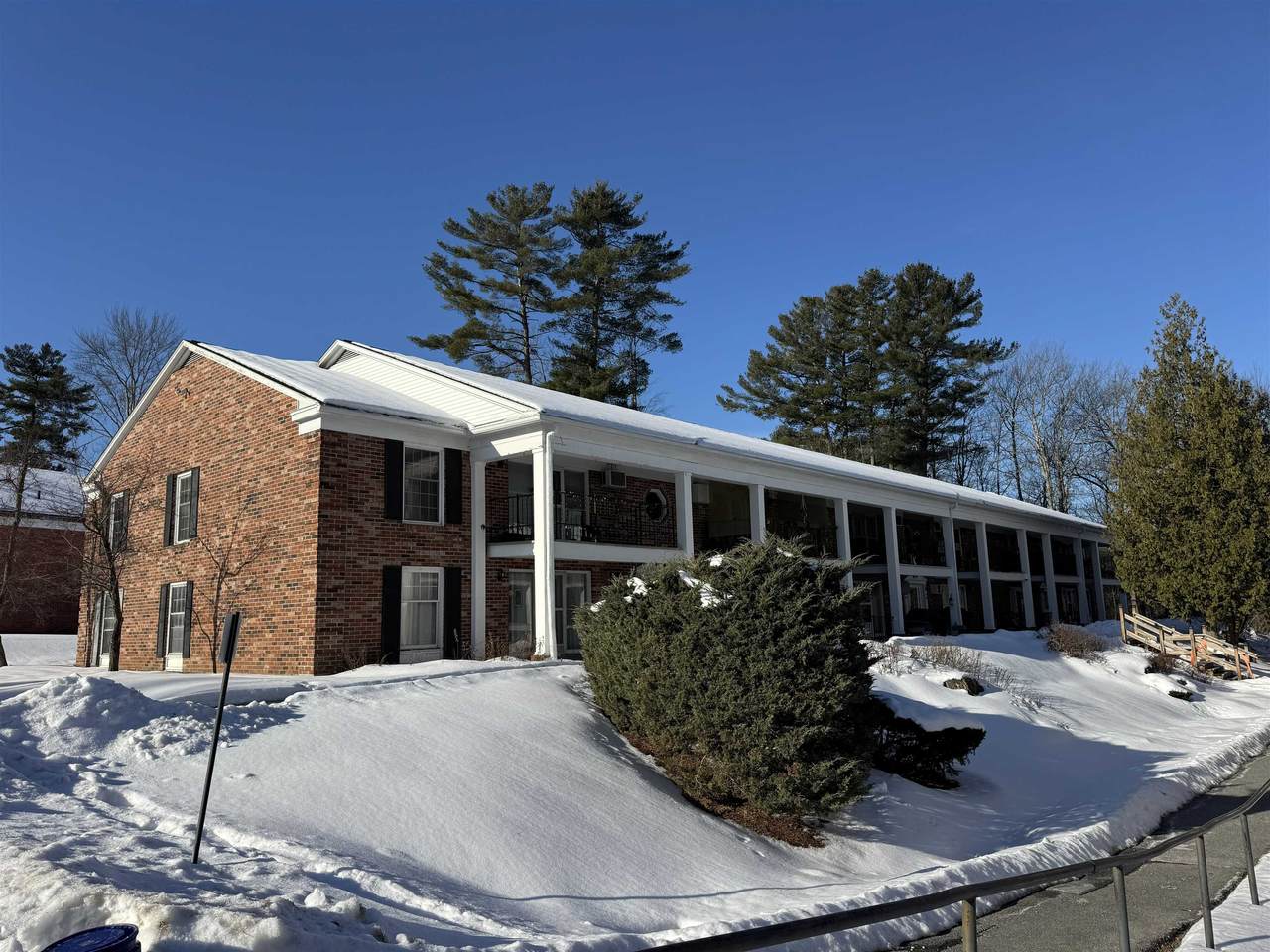 100 Kennedy Drive - Photo 1