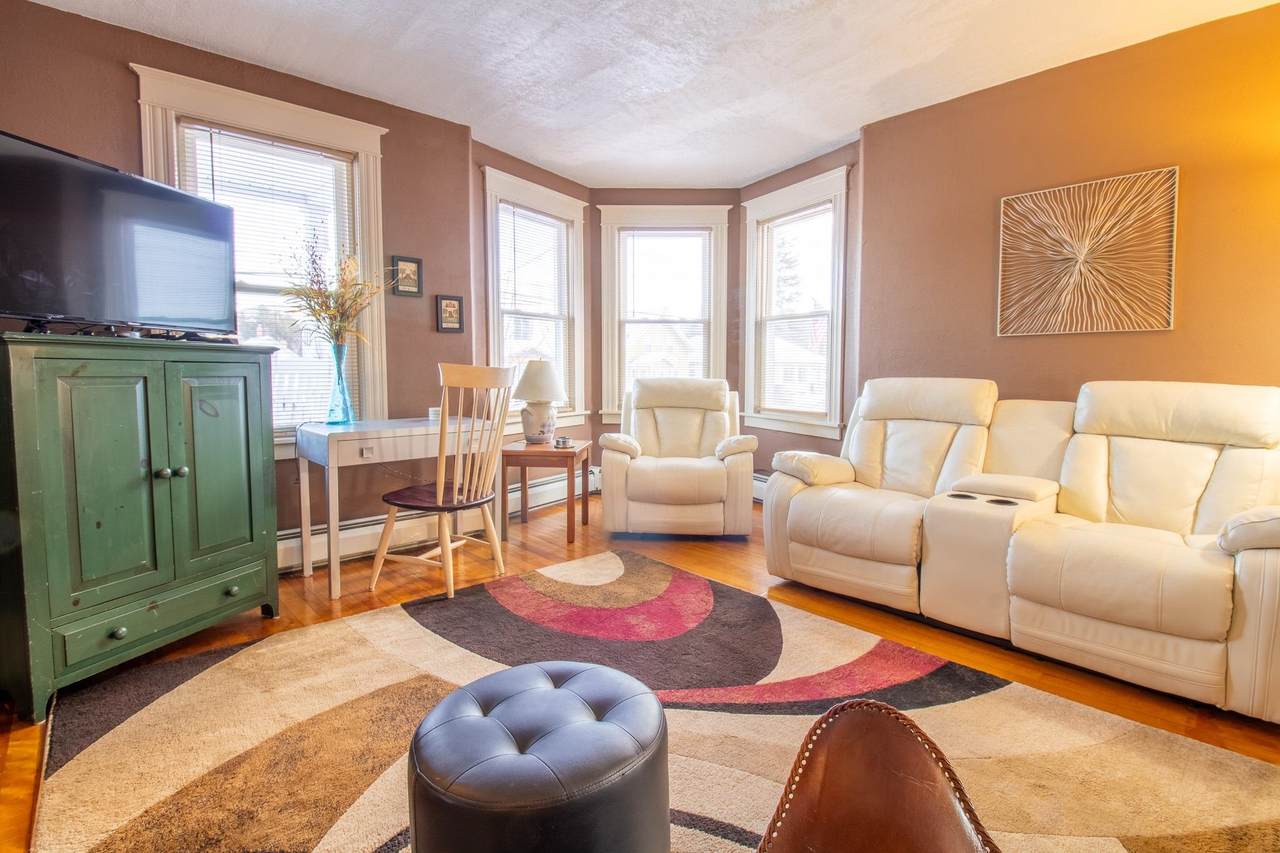 387 Norway Street - Photo 1