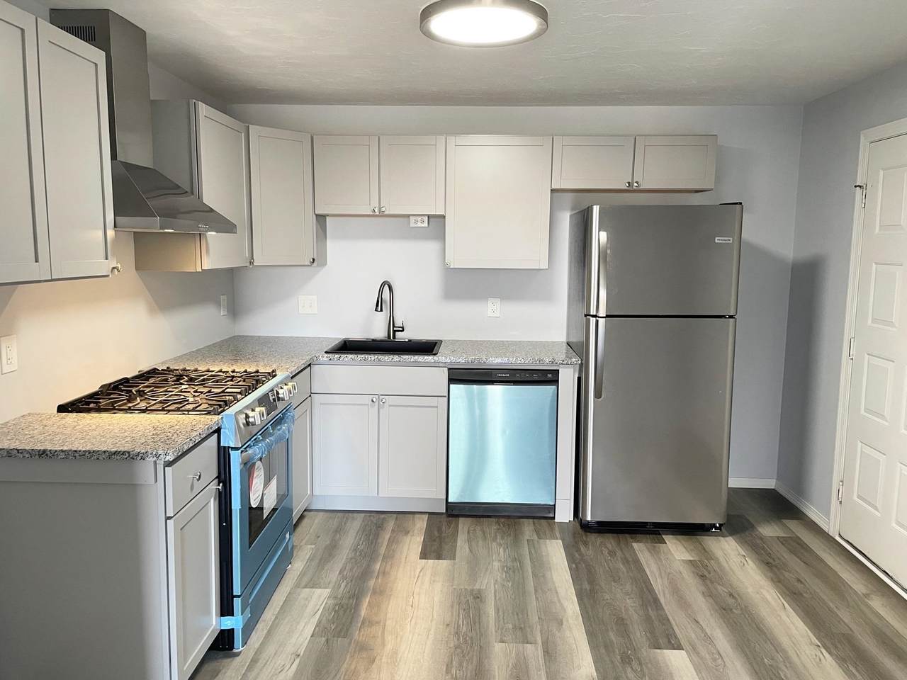 1311 Hanover Street - Photo 1