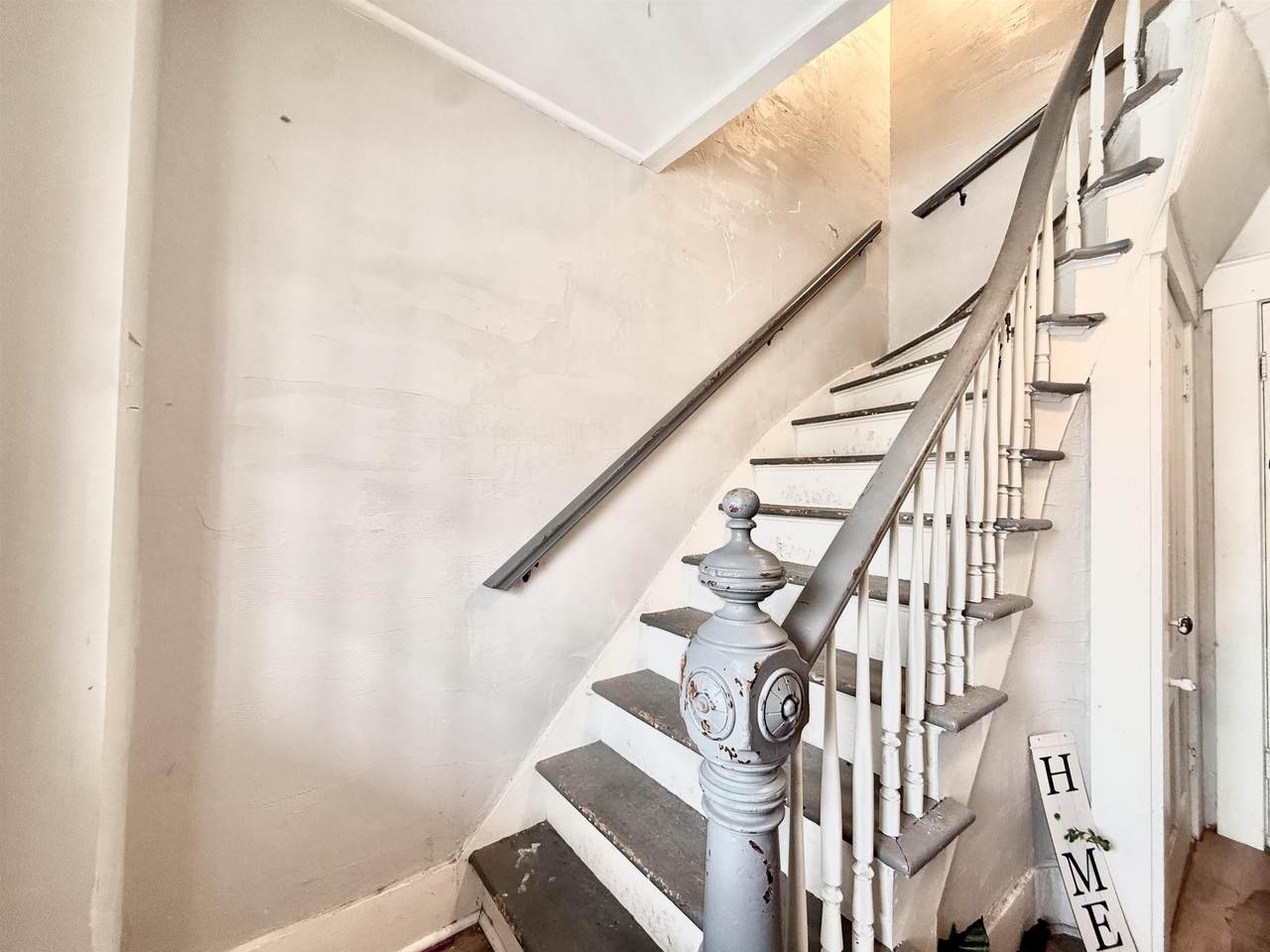 38 Baxter Street - Photo 1