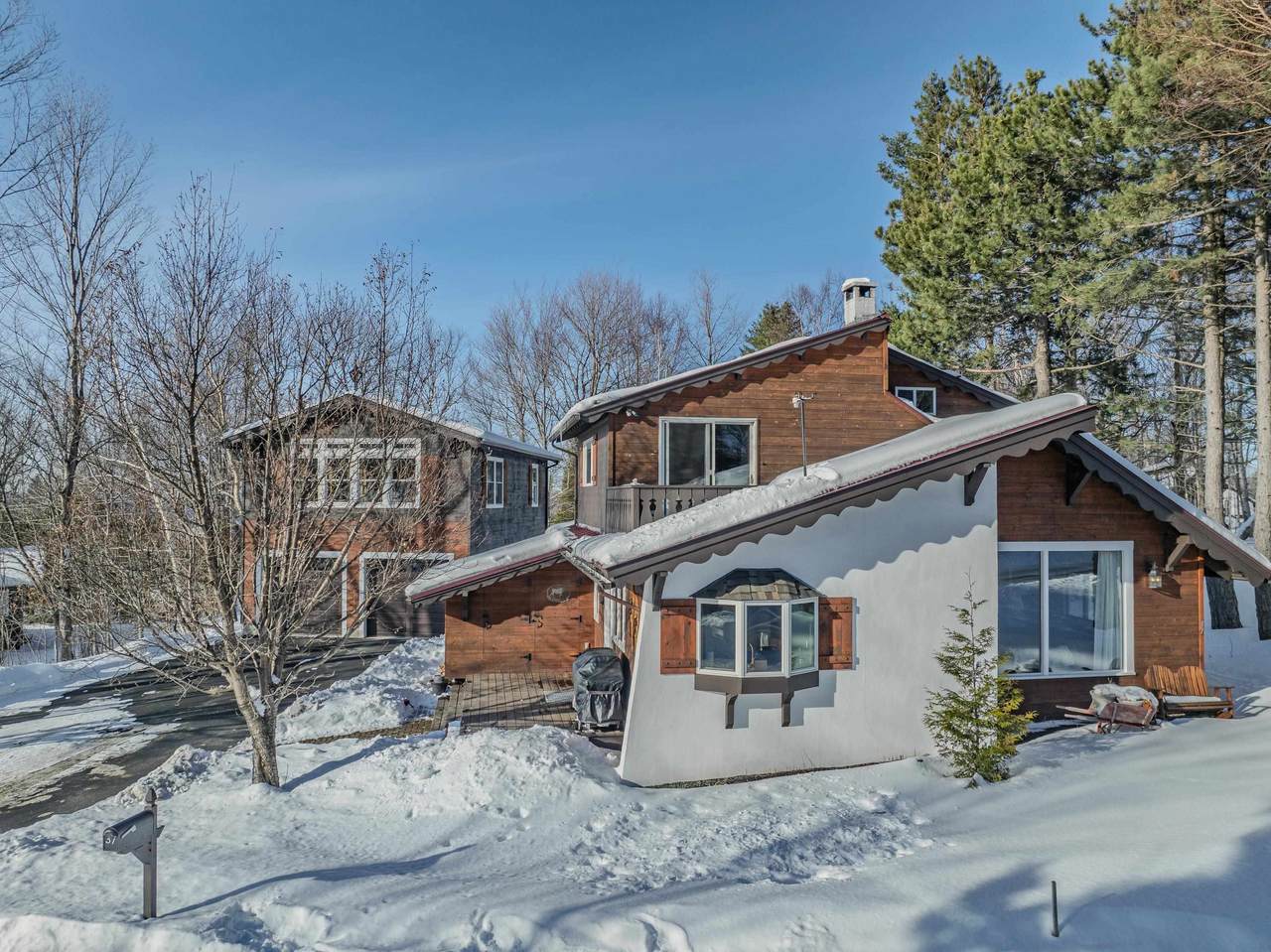37 Pioneer Road - Photo 1