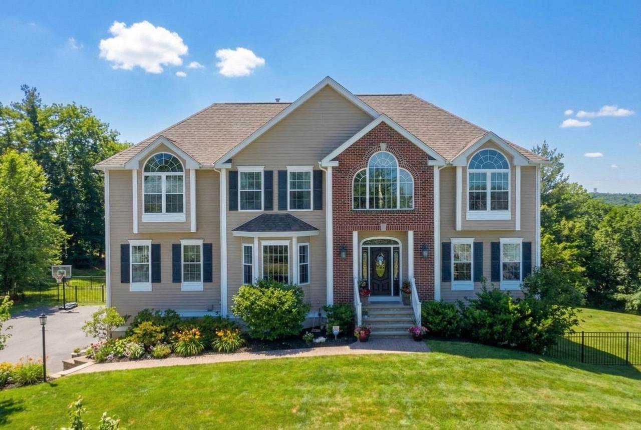 22 Ryan Farm Road - Photo 1
