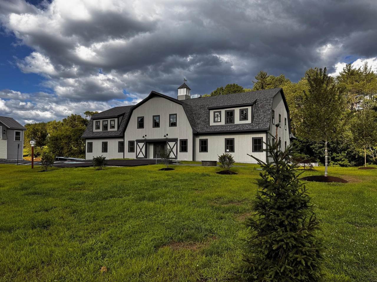 48 Della Street - Photo 1