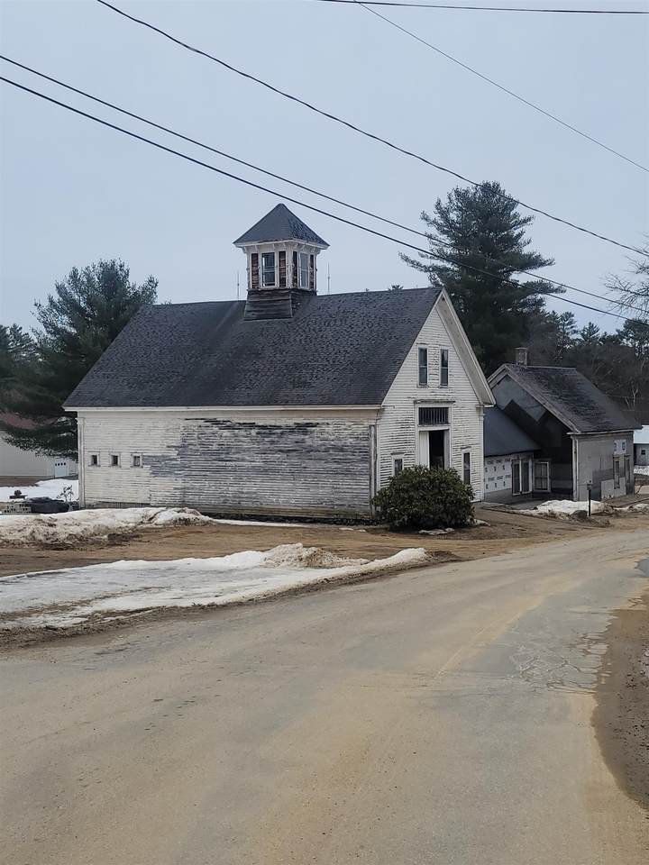 8 Lovejoy Road - Photo 1