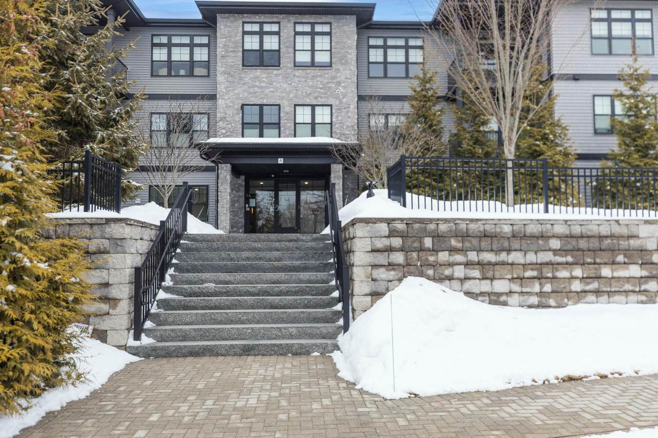 2075 Lafayette Road - Photo 1