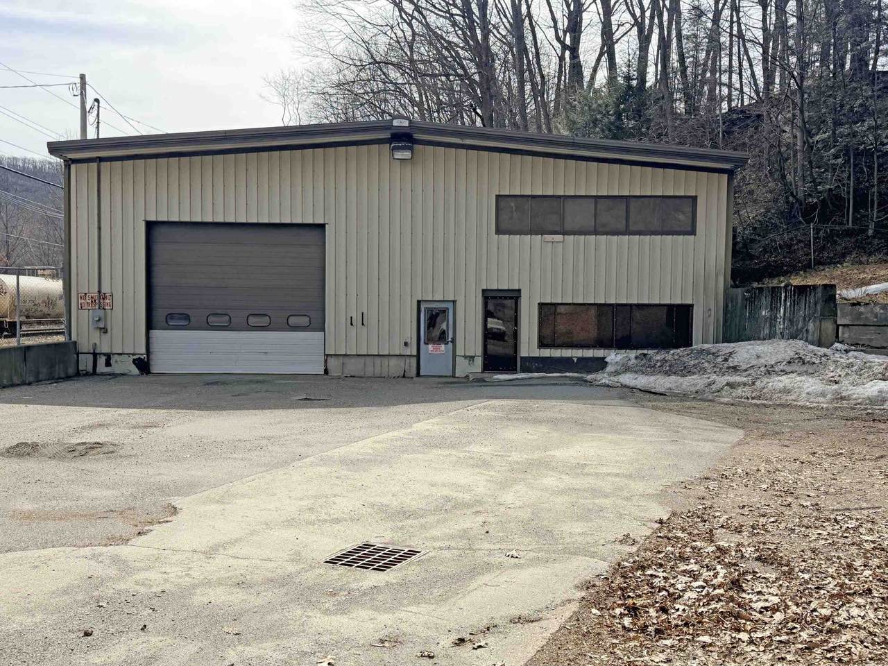 211 Vernon Street - Photo 1