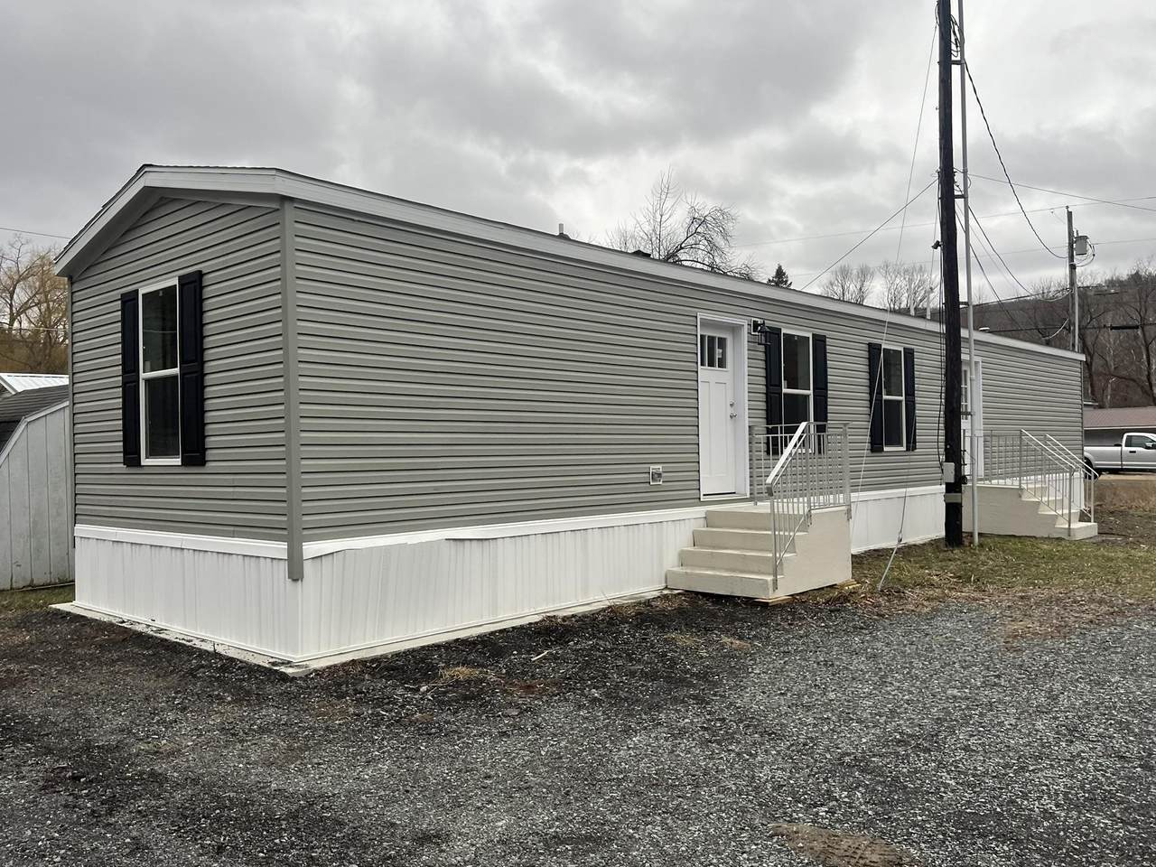 15 Blake Drive - Photo 1