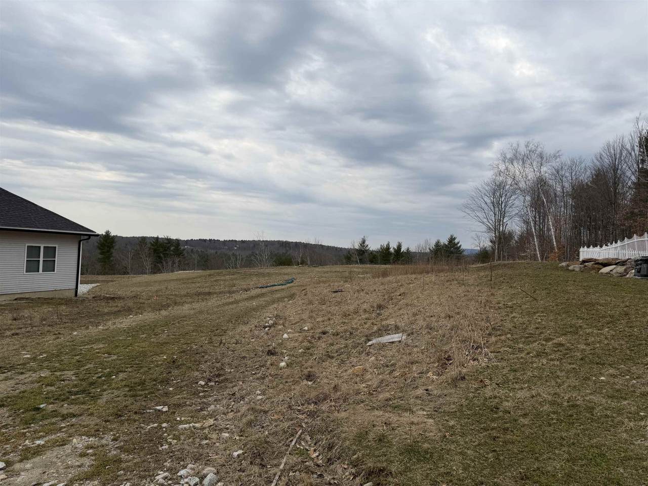 28 Eisenhower Drive - Photo 1