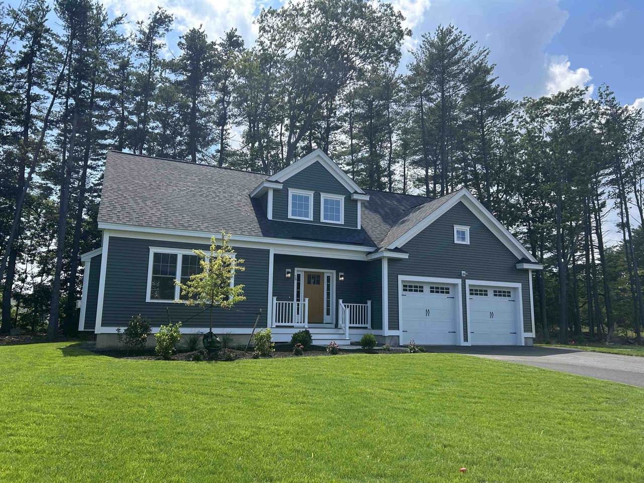 28 Summerwind Place - Photo 1