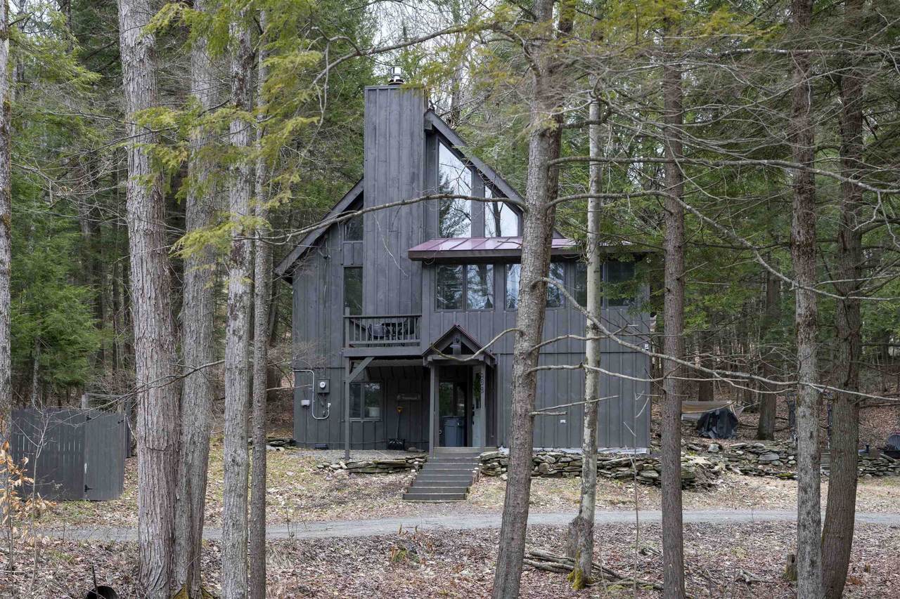 988 Old Quechee Road - Photo 1
