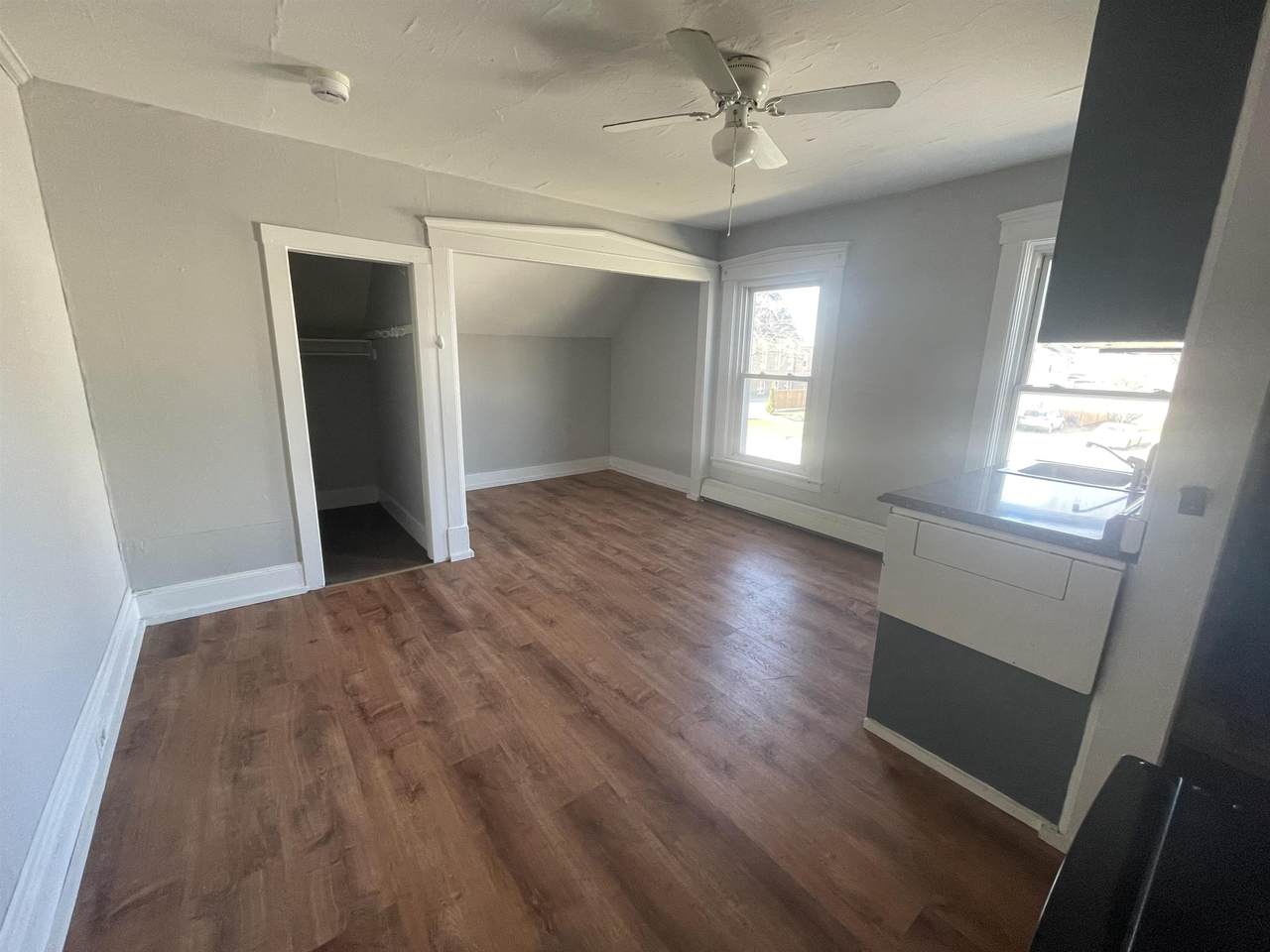 52 Chestnut Avenue - Photo 1