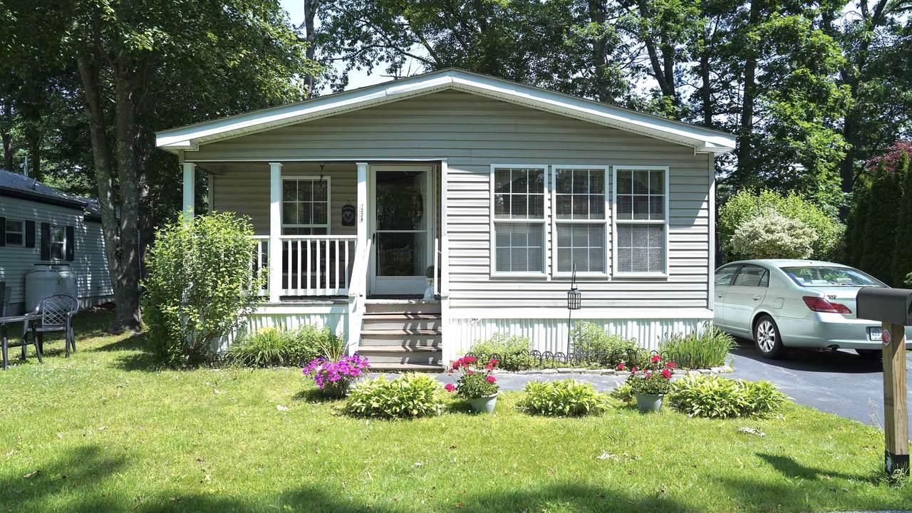 132A Robin Hood Drive - Photo 1