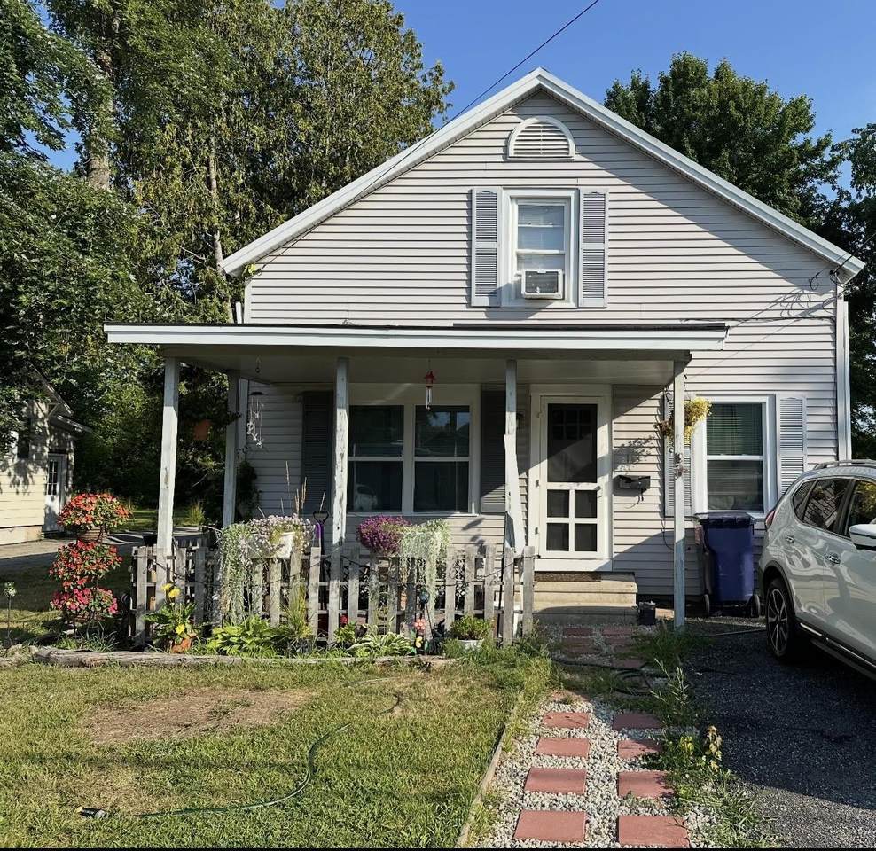 113 Plain Street - Photo 1