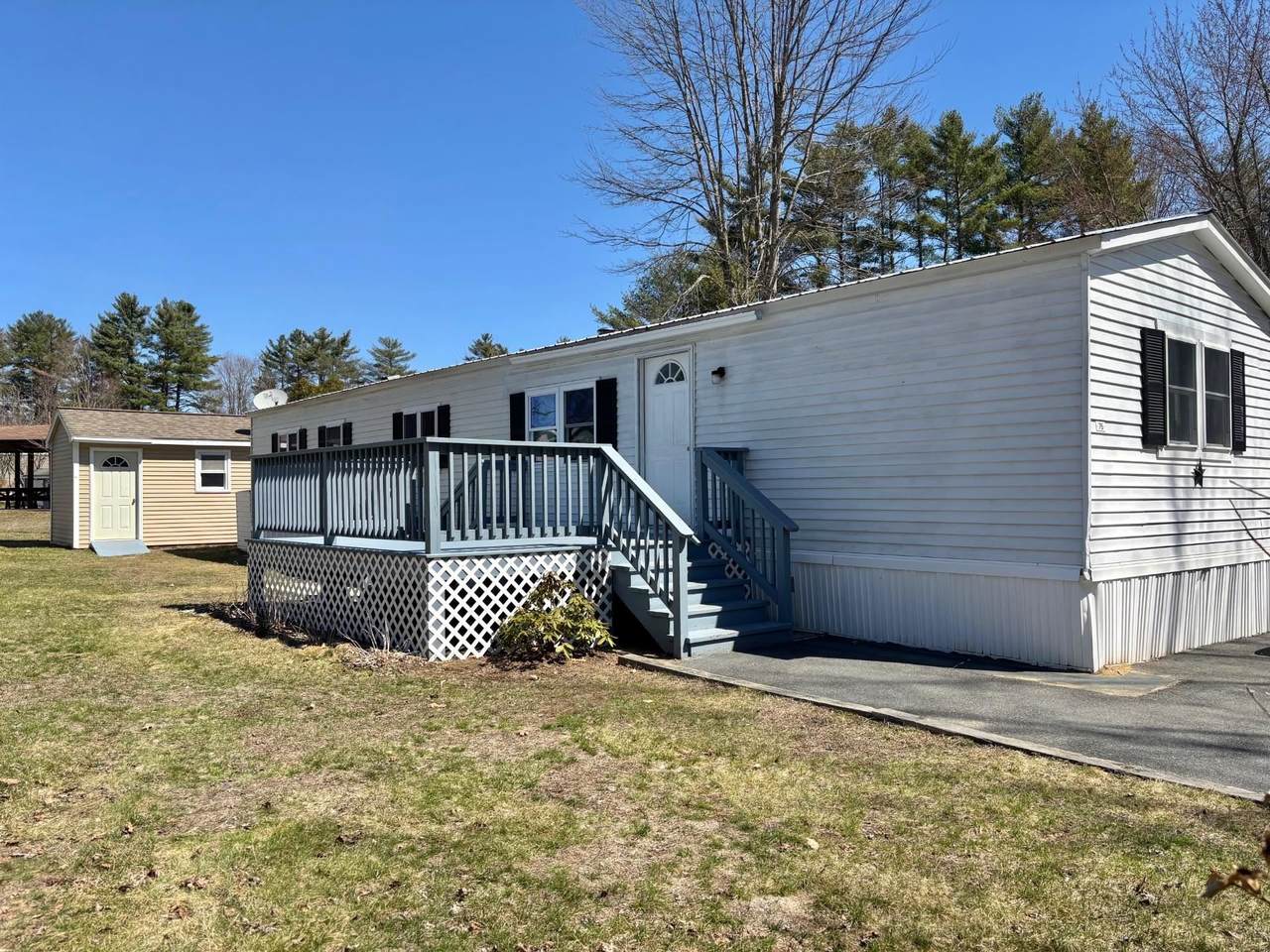 76 Oriole Avenue - Photo 1