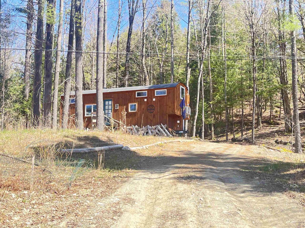 1295 River Road - Photo 1
