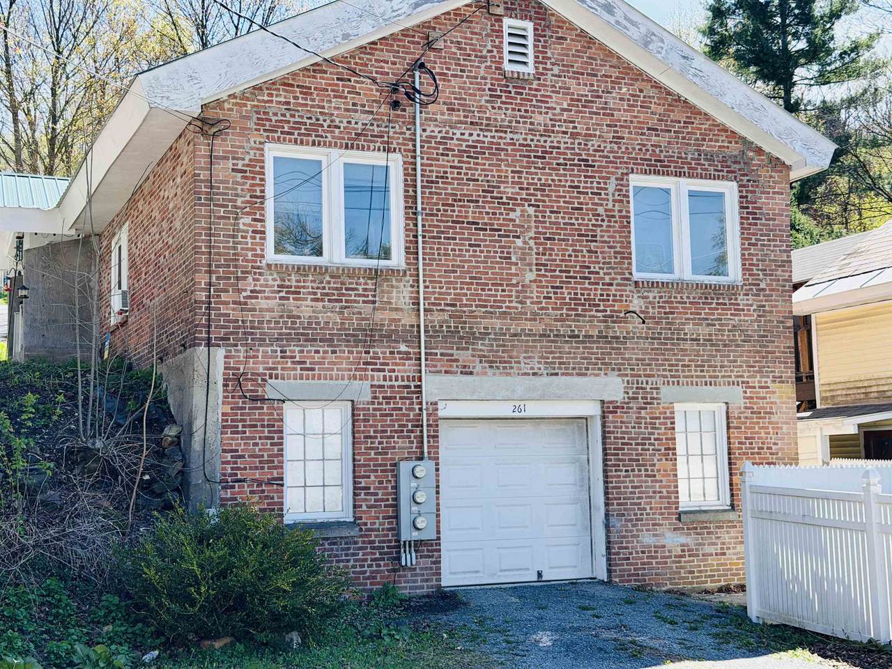 2 Hamlin Avenue - Photo 1