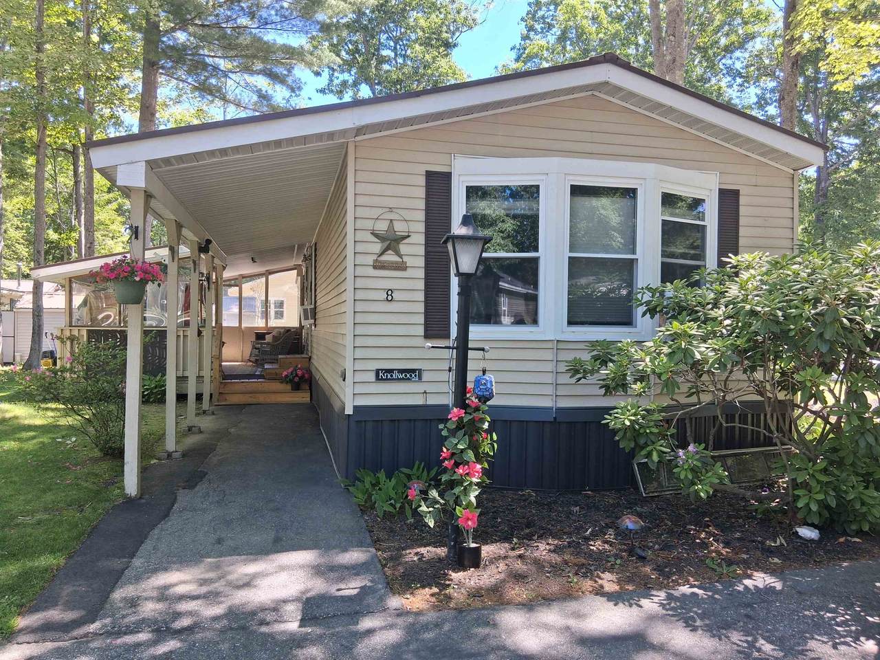 8 Cheryl Drive - Photo 1
