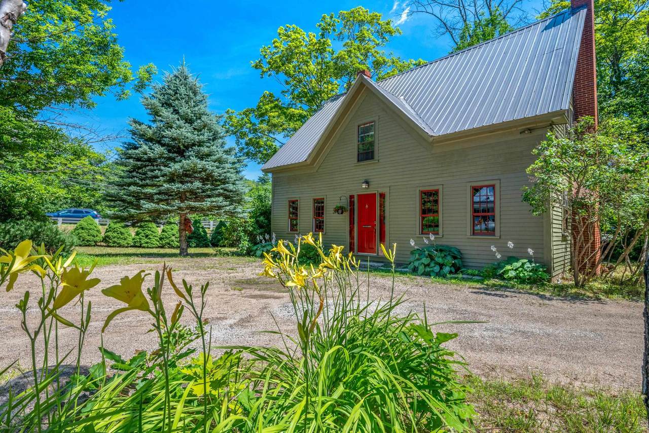 7 Goodrich Falls Road - Photo 1