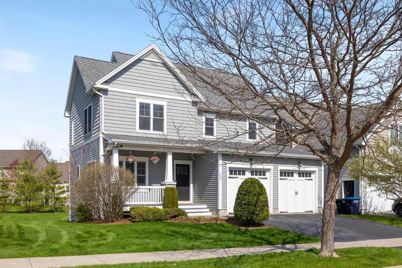 205 Royal Drive - Photo 1