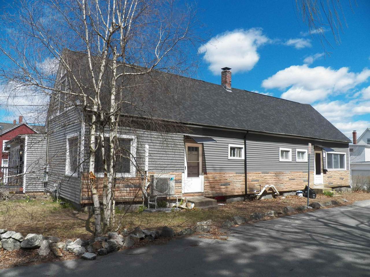 21-23 North Groton Street - Photo 1