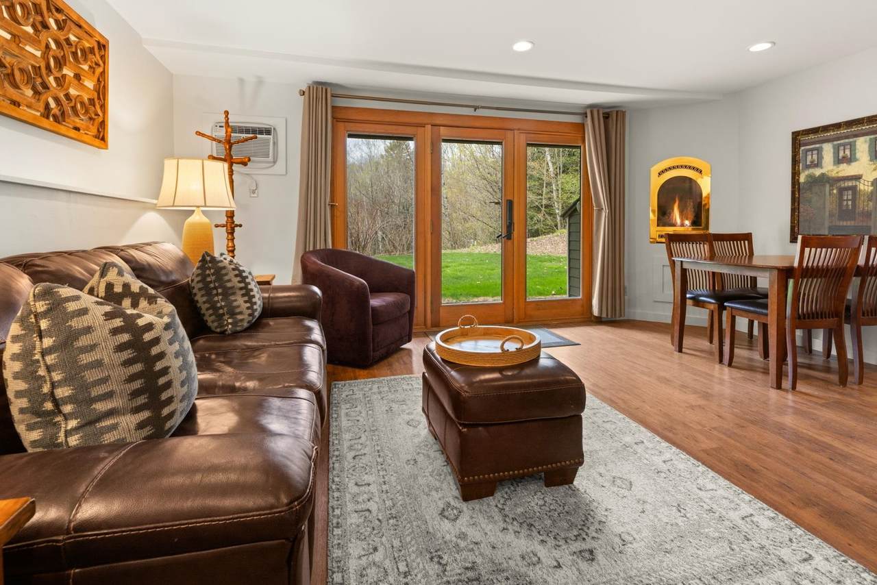 277 Topnotch Drive - Photo 1