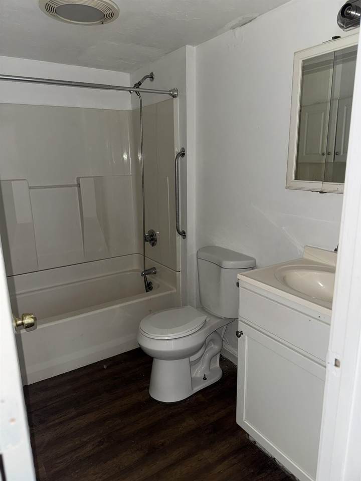 https://bt-photos.global.ssl.fastly.net/nneren/1280_boomver_1_5089400-3.jpg