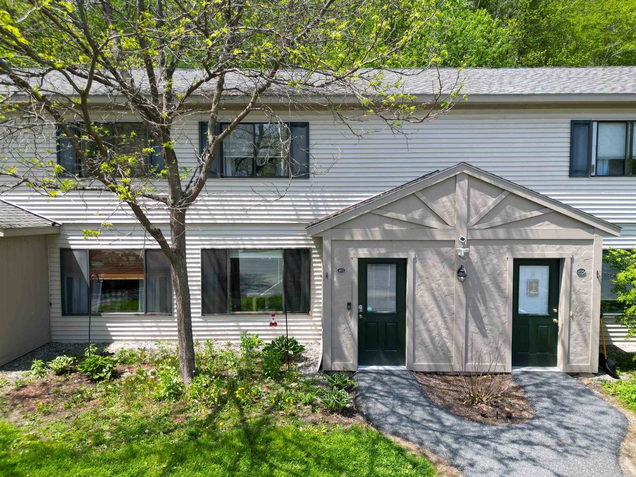 133 Colonial Drive - Photo 1