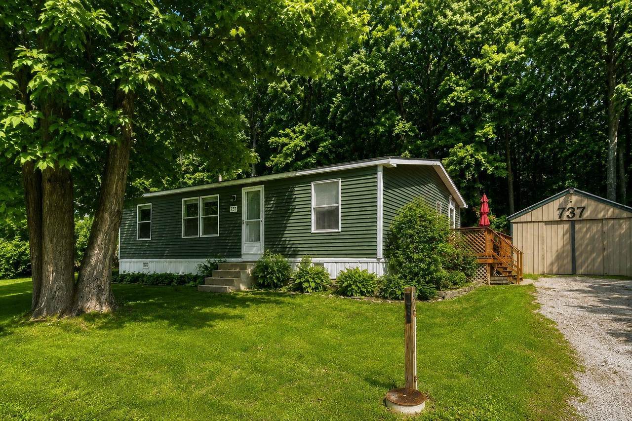 737 Porterwood Drive - Photo 1