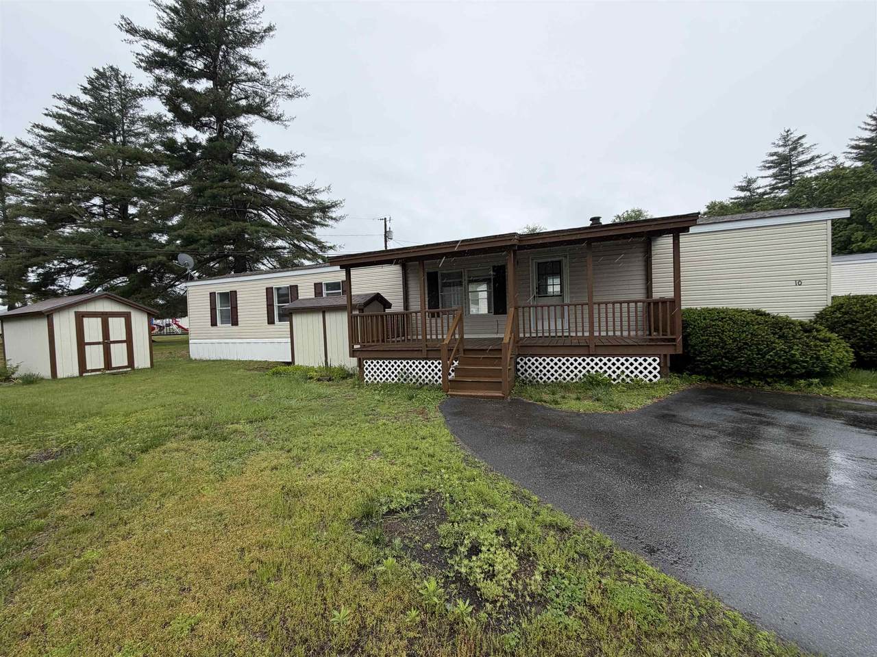 10 Springbrook Street - Photo 1