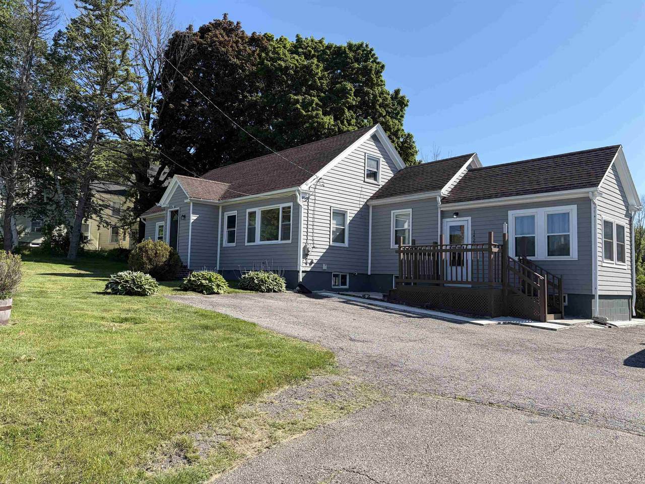 1420 Woodbury Avenue - Photo 1
