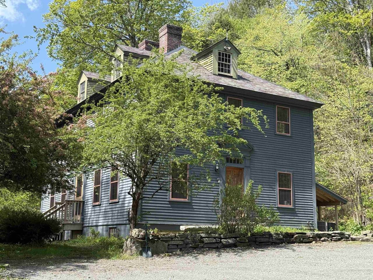 800 Hubbard Hill - Photo 1