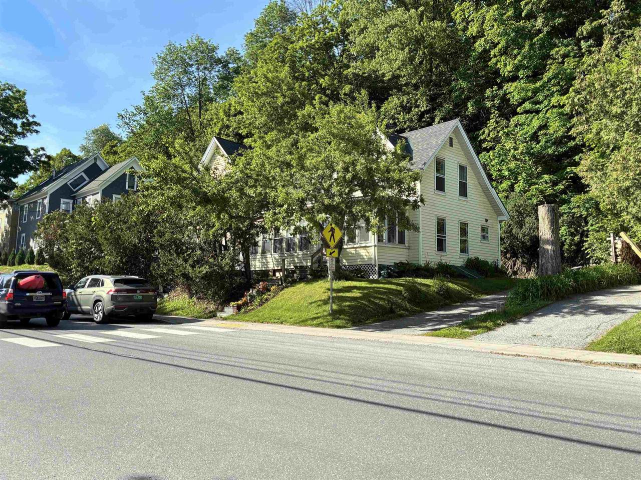 140 Barre Street - Photo 1