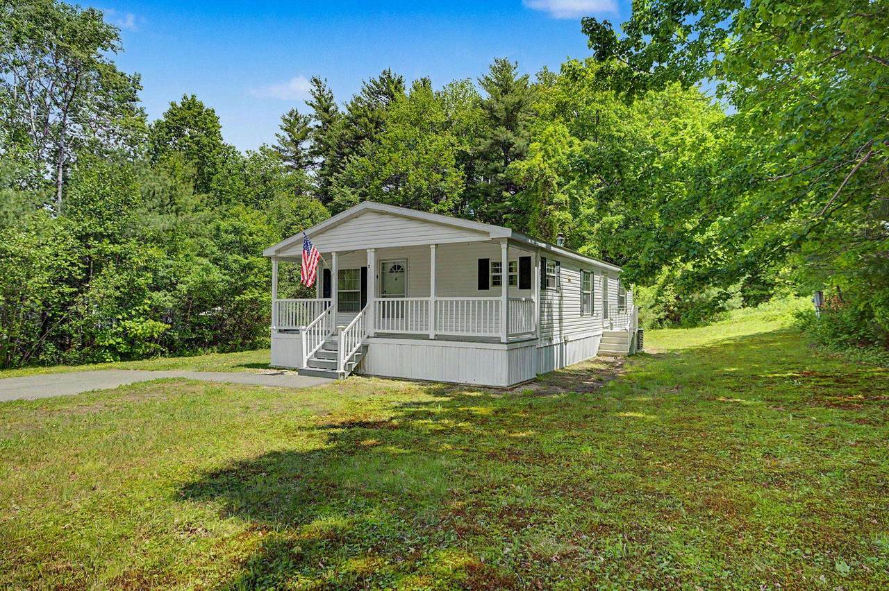 2 Tamarack Place - Photo 1