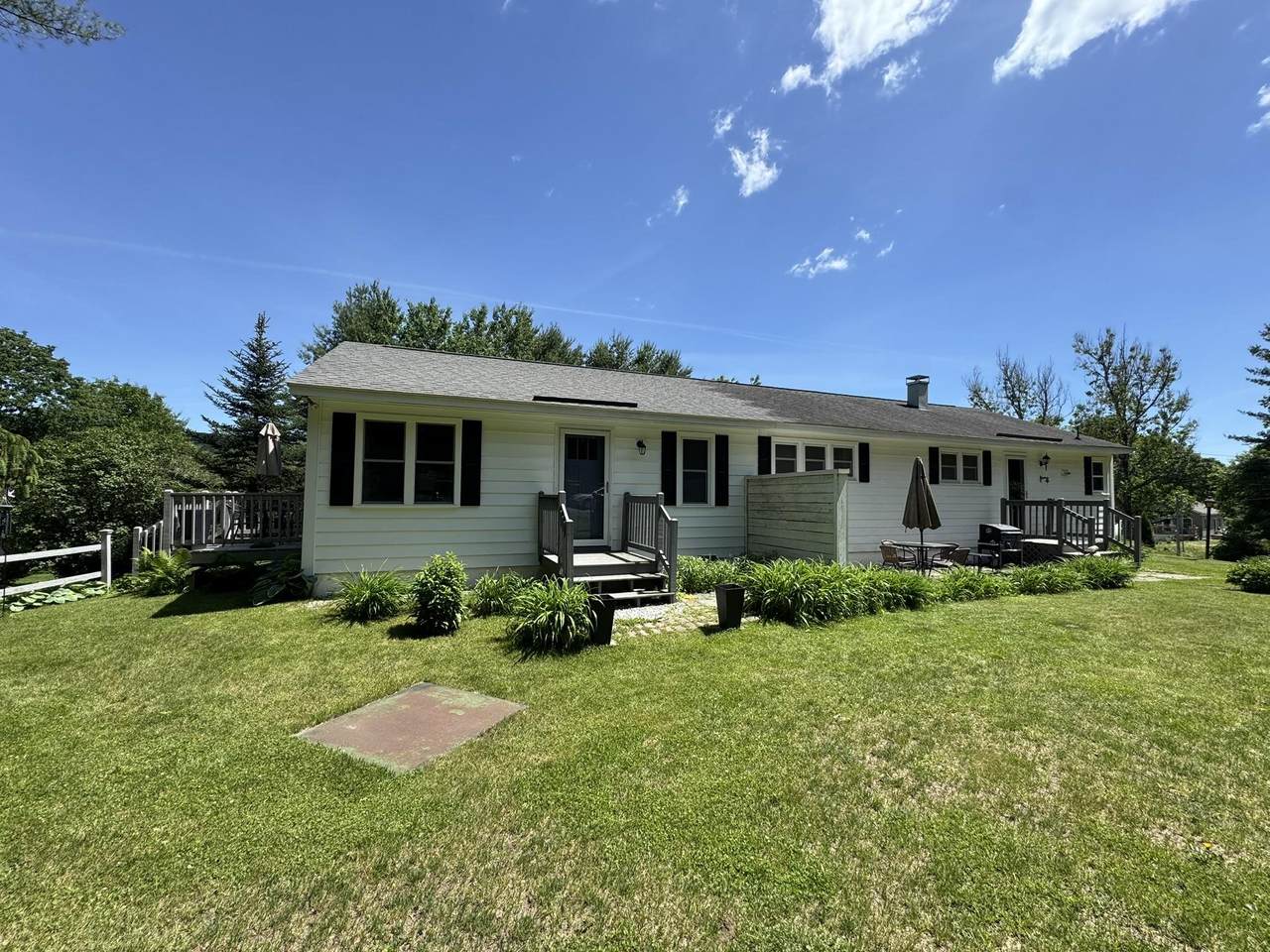 56 Cemetery Road - Photo 1