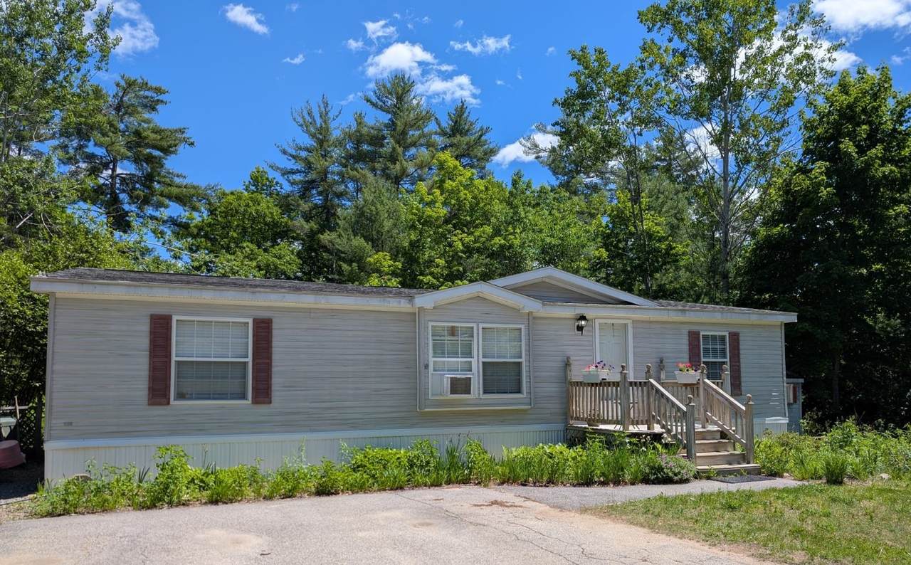 63 Sycamore Boulevard - Photo 1