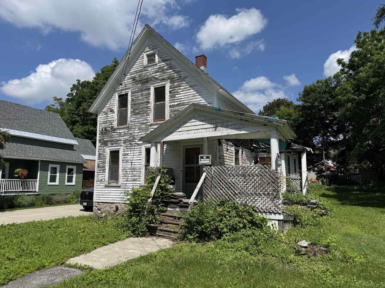 107 Lyons Street - Photo 1