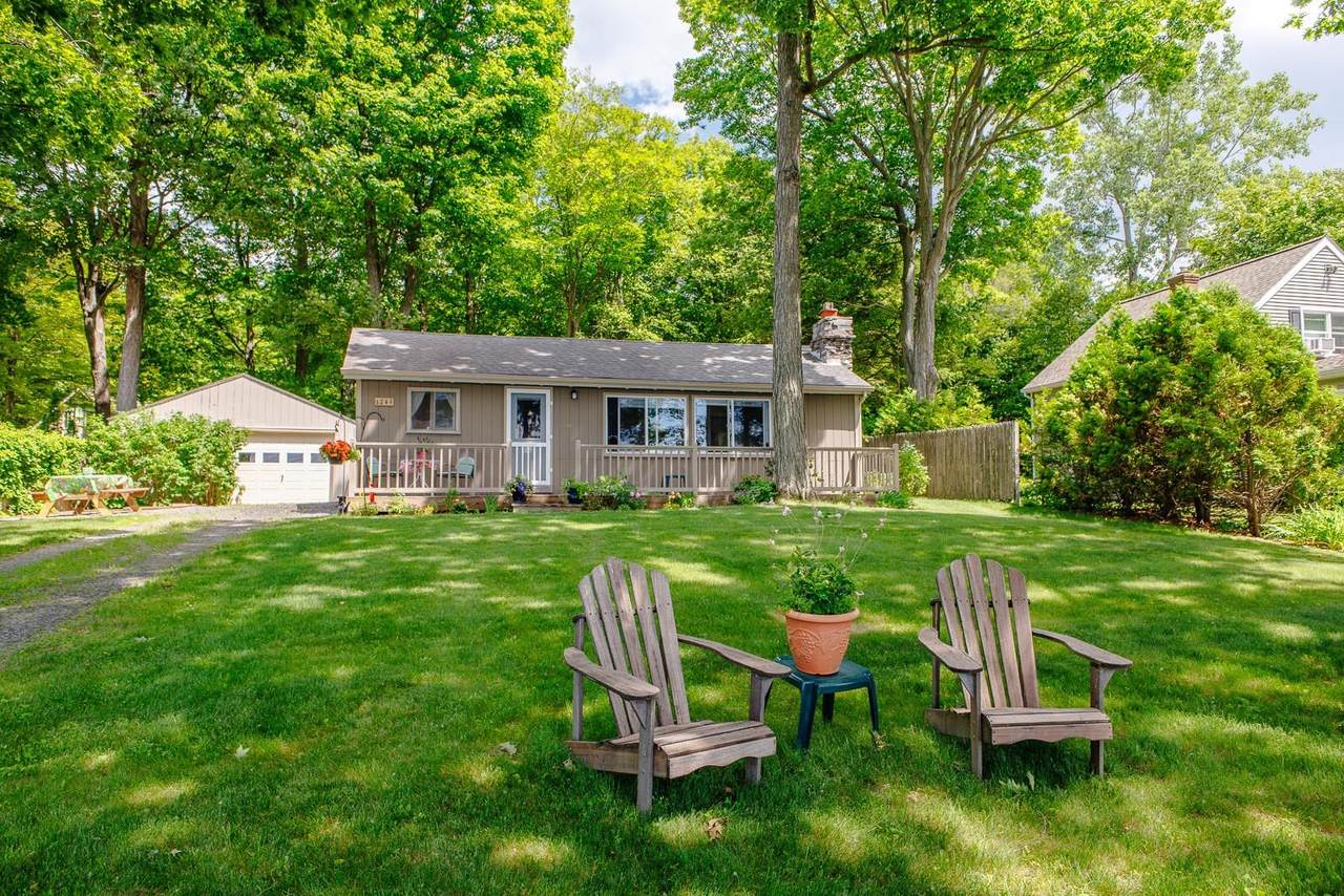 1741 South End Road - Photo 1