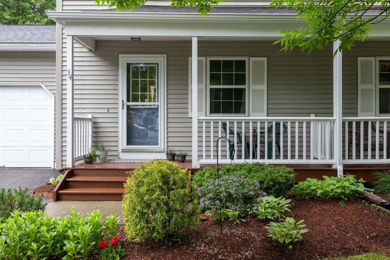 34 Pointe Drive - Photo 1