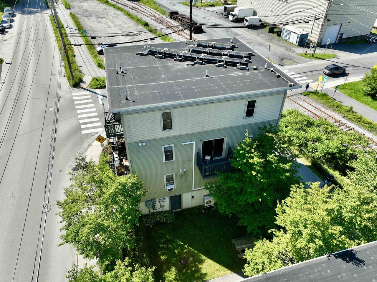 221 Barre Street - Photo 1
