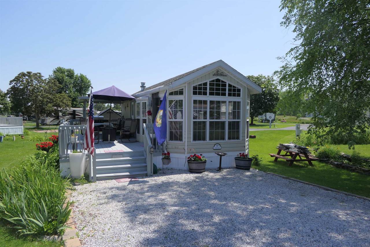 17 Eagle Lane - Photo 1