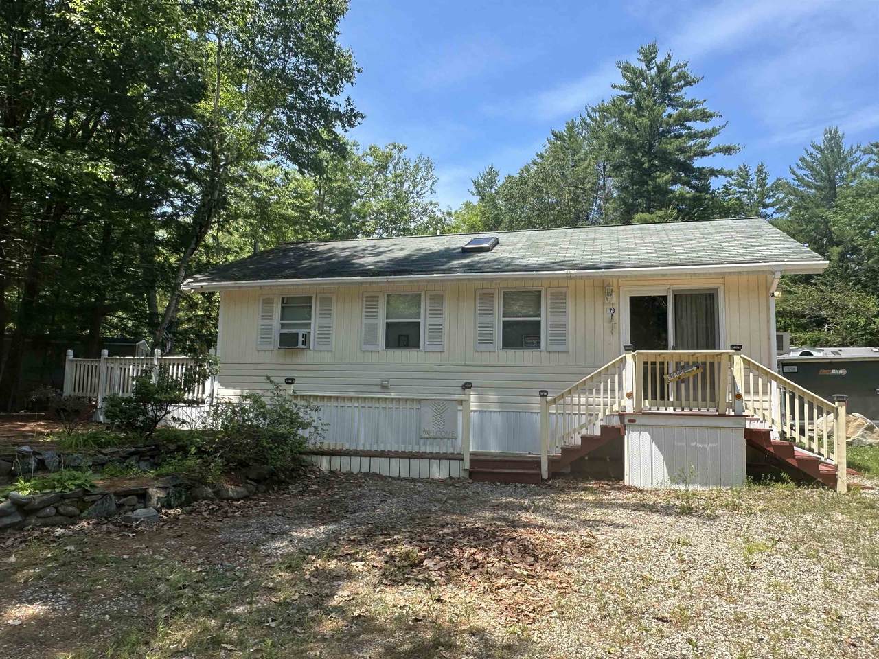 79 Ottawa Lane - Photo 1