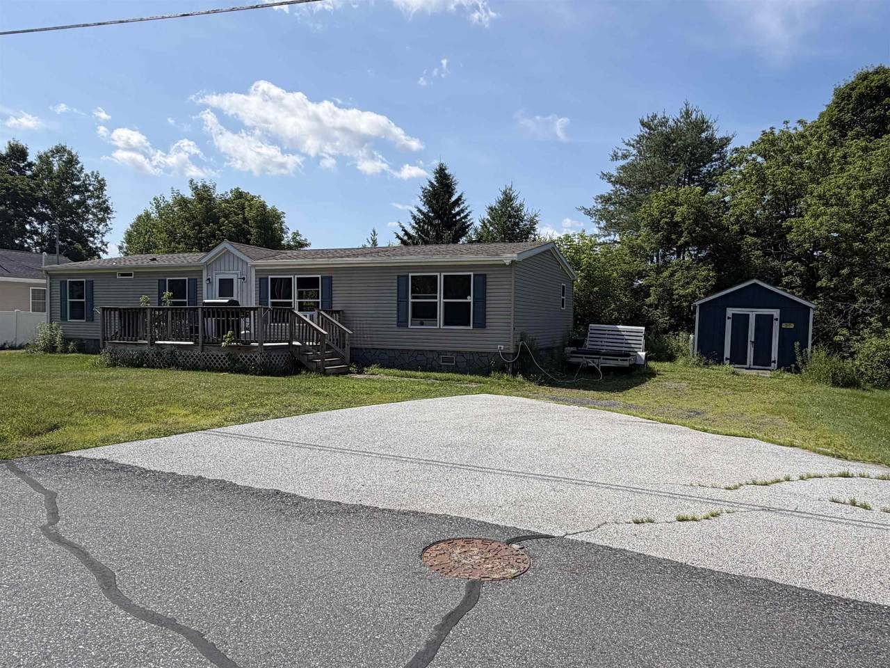 20 Daniels Drive - Photo 1