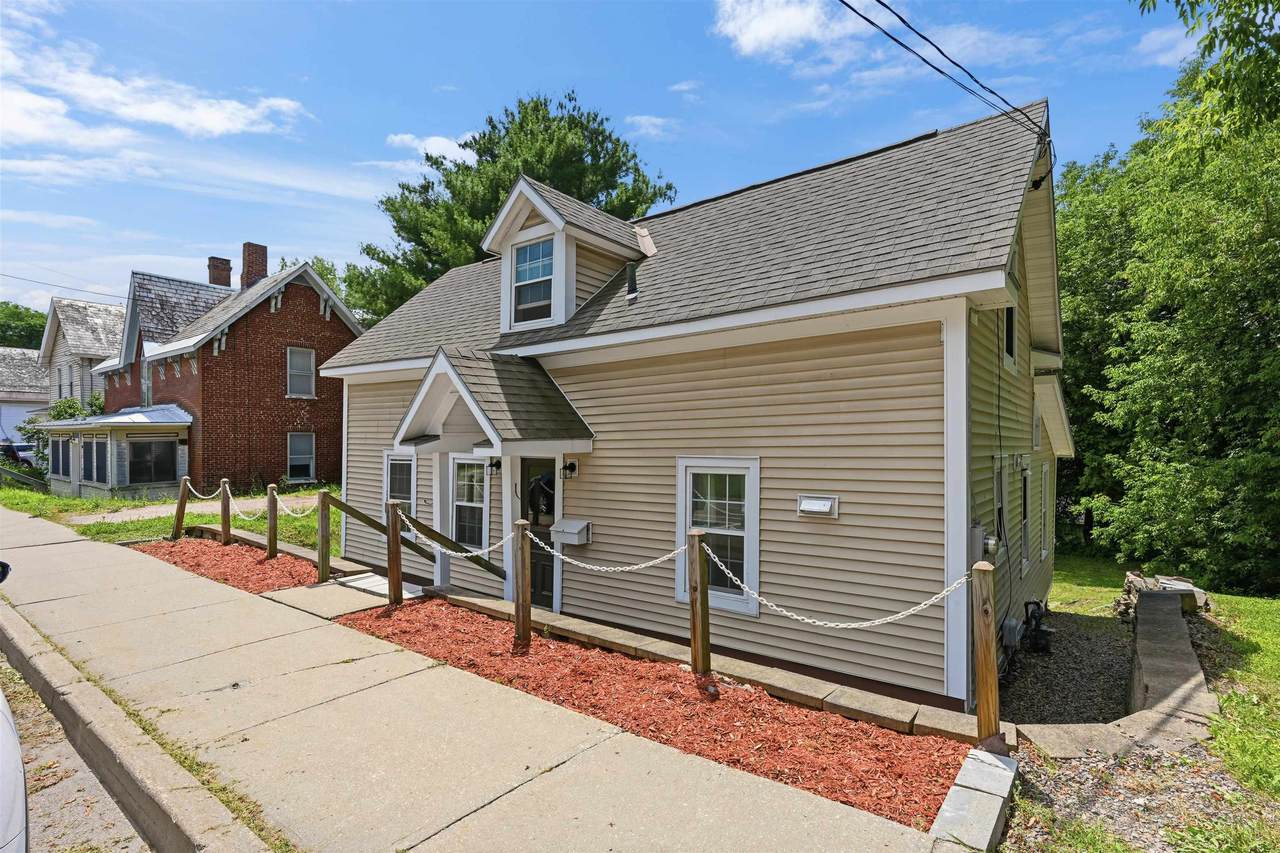 194 Malletts Bay Avenue - Photo 1
