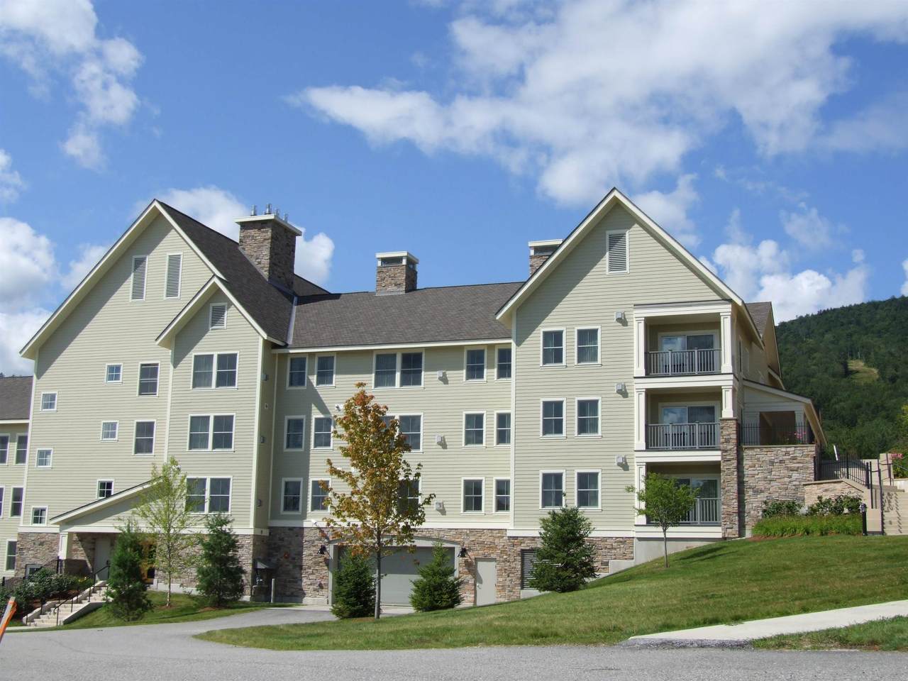 710/712 Qtr. I V  Adams House - Photo 1