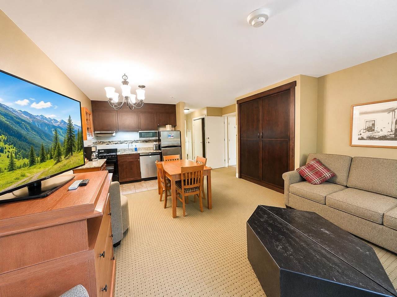 103/105, QTR 1 89 Grand Summit Way - Photo 1